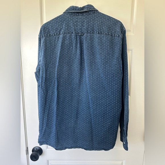 American Eagle Outfitters Classic Blue Denim Shirt - Picture 2 of 3